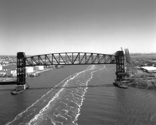 Photo 1, Arthur Kill Vertical Lift Railroad Bridge, New York