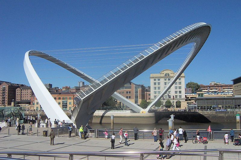 Photo 1, Gateshead Millennium Bridge, England