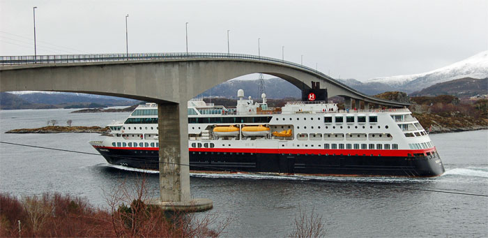 Photo 2, Heroy Bridge, Norway
