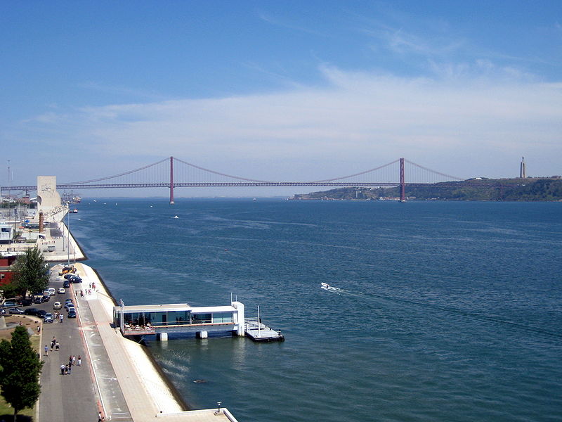 Photo 5, 25 de Abril Bridge, Lisbon