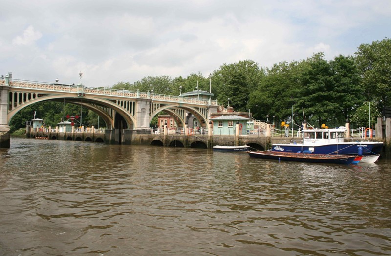 Photo 3, Richmond Lock, London